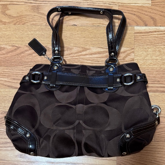Coach Carly Signature Jacquard Hobo Shoulder Bag - Picture 2 of 5